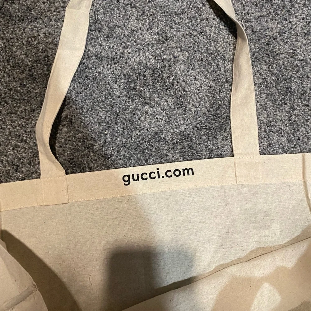 Gucci tote - Picture 2 of 5